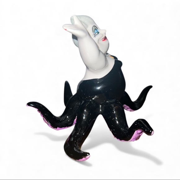 Vintage 1990’s Disney Japan The Little Mermaid Villain Ursula Porcelain Figurine - Picture 4 of 4